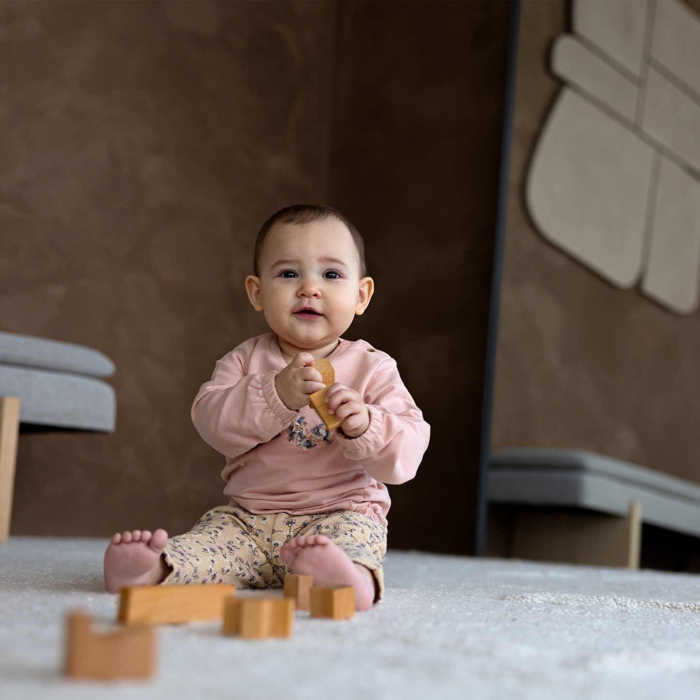 ベビー キッズ フリルハート刺繍 長袖トレーナー 起毛無し ロンT ピンク 女の子 入園準備 保育園 幼稚園 ベビー 女の子 90 100 110