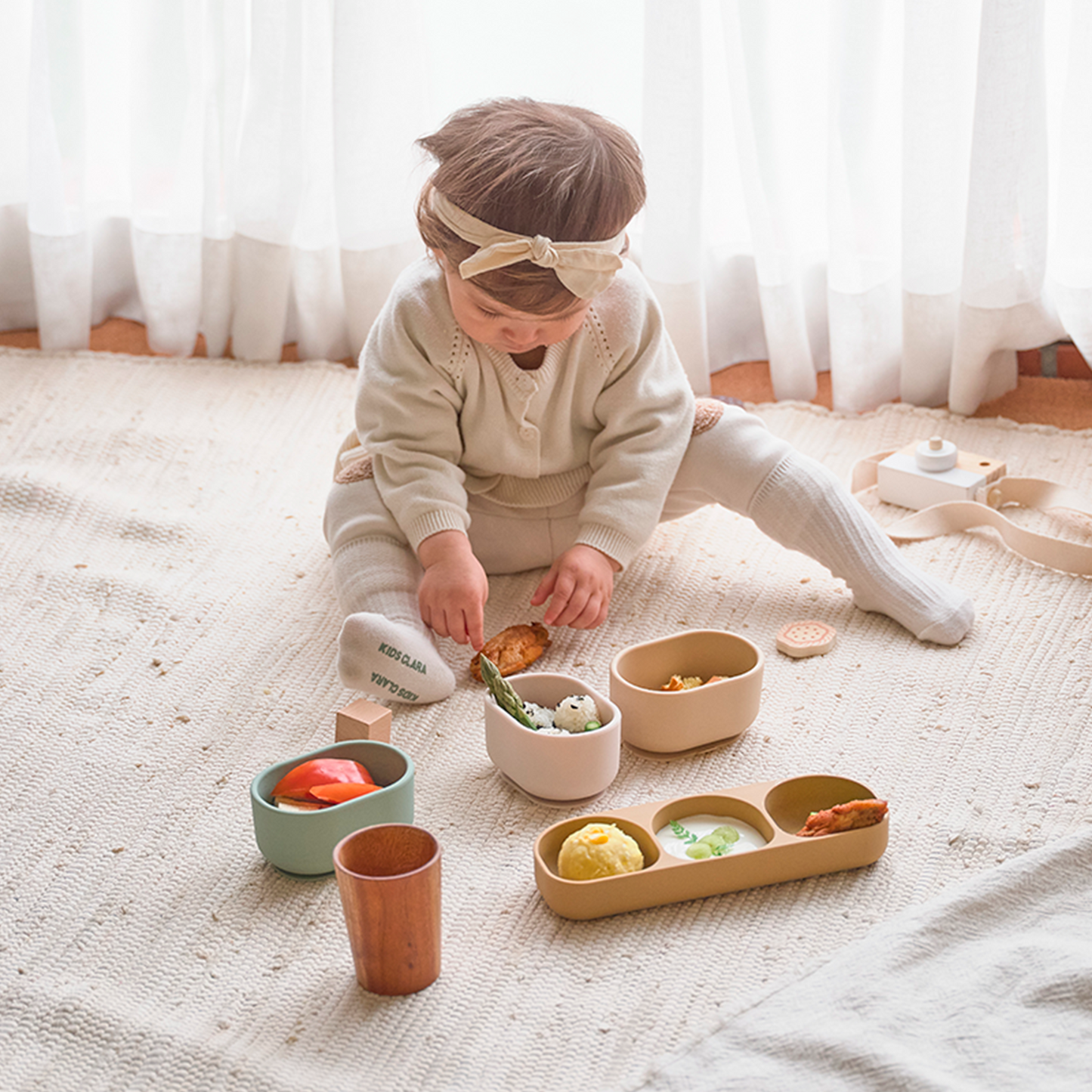 DONO&DONO 離乳食用シリコンボウル ひっくり返らない吸盤つき 幼児食まで使える