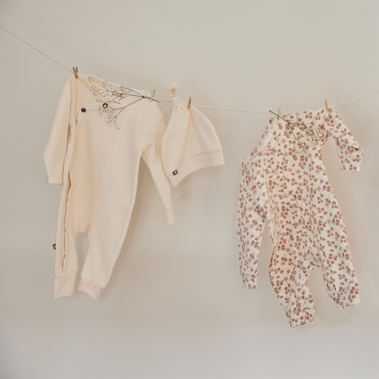 ベビー服 ロンパース ワンピース 赤ちゃん 帽子付き GOTS認証オーガニックコットン Dirkje 出産準備 出産祝い